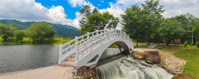 伊春九峰山风景区介绍 九峰山风景名胜区介绍