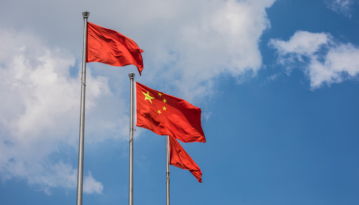 中国国旗谁设计出来的