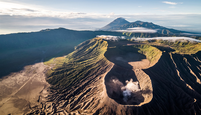 世界上火山最多的洲是