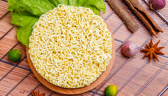 方便面谁发明的