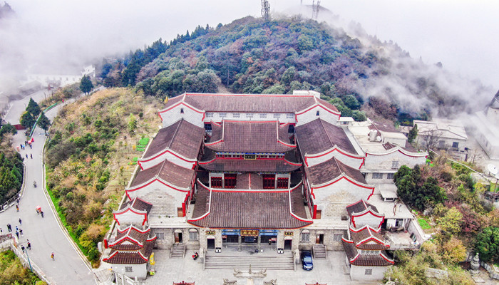 五岳三山指的是哪些山