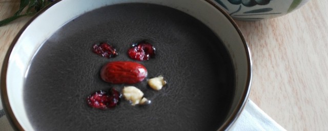 黑芝麻与蜂蜜拌着吃有何意义 黑芝麻与蜂蜜拌着吃作用
