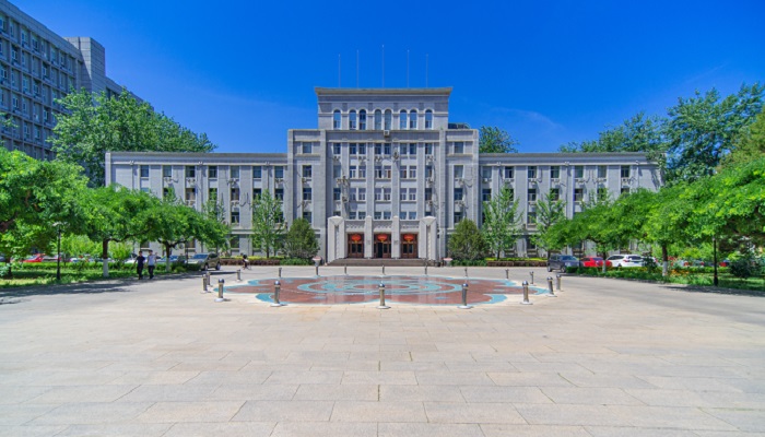 中国政法大学在哪