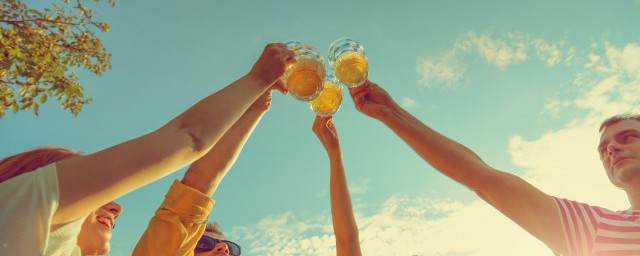 啤酒不能和什么水果一起吃 哪些水果不能和啤酒一起吃