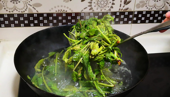 焯水与汆水的区别