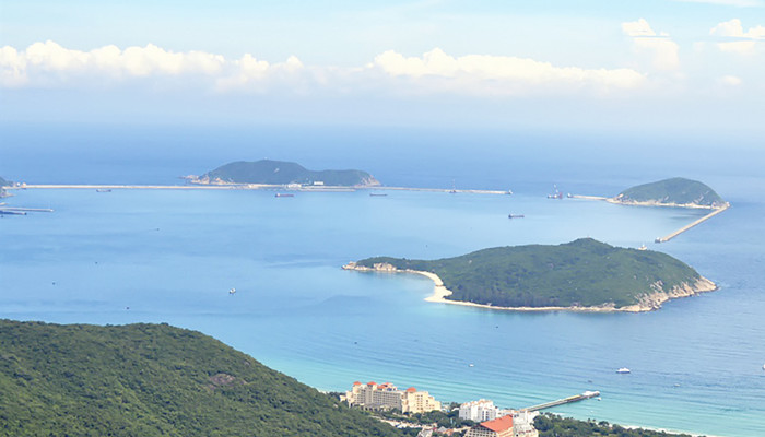 海南岛的地势特点