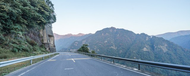 形容大山美景的句子 形容大山美景的句子大全