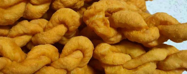 家常麻花的制作方式 如何制作家常麻花