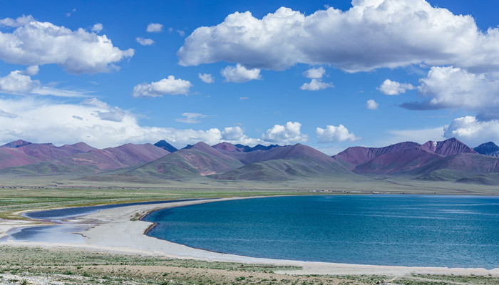 纳木错是咸水湖还是淡水湖