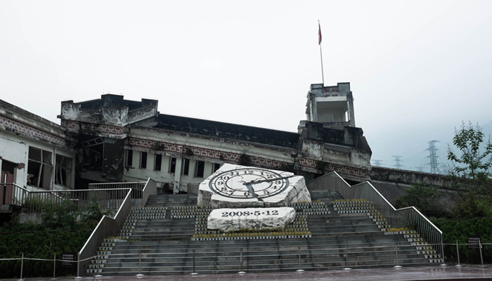 地震逃生自救技巧