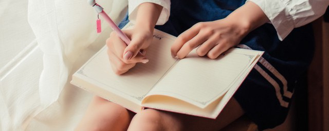 默默得承受痛苦的句子 默默得承受痛苦的句子怎么写