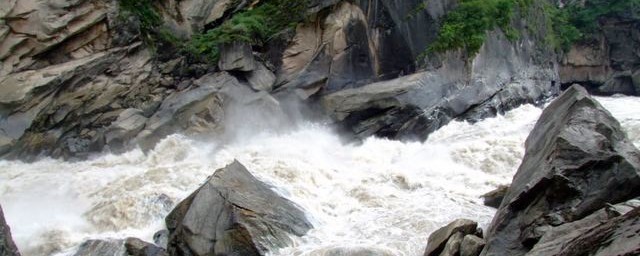虎跳峡景点介绍 什么是虎跳峡