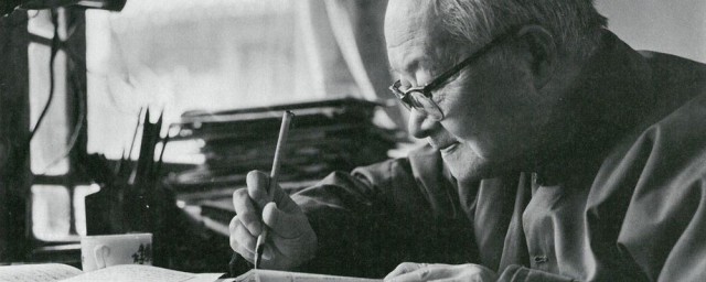 作家沈从文介绍 沈从文个人介绍