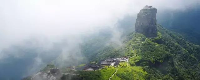 贵州的梵净山景点简介 关于贵州的梵净山介绍