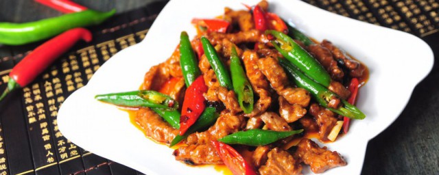 辣子炒青椒怎么炒好吃 青椒辣子鸡怎样做好吃