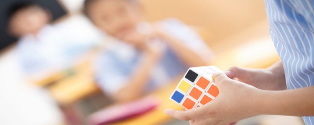 3x3魔方口诀 关于3x3魔方口诀