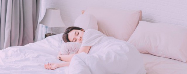 梦见蛇缠身是什么意思 梦见蛇缠身是啥意思