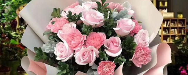 康乃馨和百合花束一起是什么意思 康乃馨和百合花束一起的寓意
