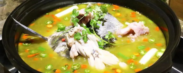 鲢鱼火锅怎么做好吃窍门 鲢鱼火锅的做法