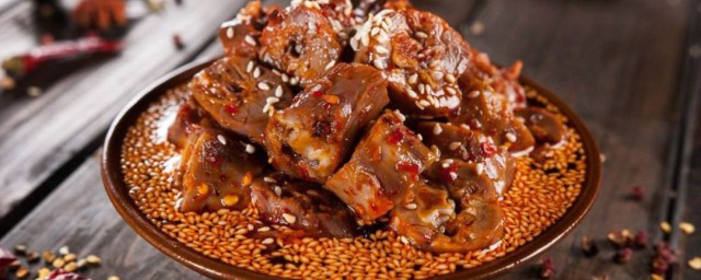 武汉鸭脖子的制作办法和配料 武汉鸭脖子的做法和配料