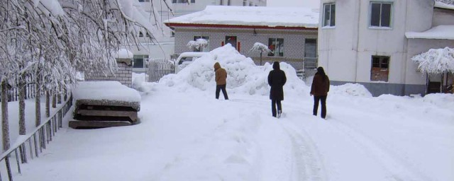 梦见下大雪是什么意思 梦见下大雪预示着什么