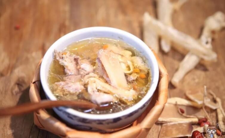 花胶炖鸡要炖多久
