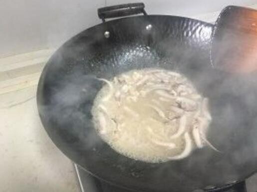 爆炒鱿鱼须的步骤是什么