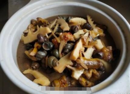 田螺鸭脚煲的步骤是什么
