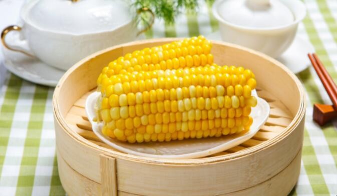 一个水煮玉米的热量是多少
