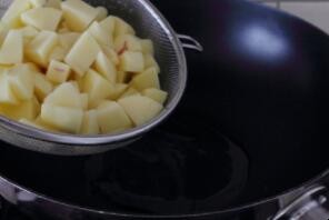 锅巴土豆怎么做