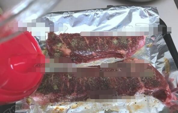 烤牛排怎么烤