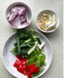 黄焖羊肉怎么做