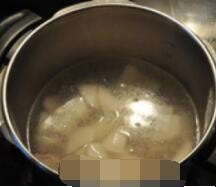 白萝卜排骨汤的做法是什么