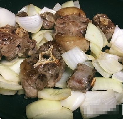 蕃茄牛尾汤的做法是什么