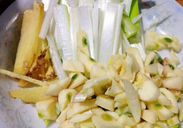 小虾怎么炒好吃又简单