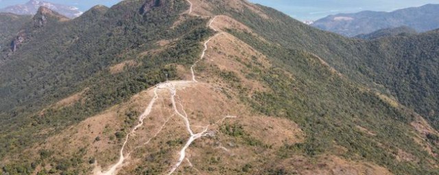 山上裂缝山脚下土堆鼓起是什么的预兆 山上裂缝山脚下土堆鼓起的预兆简介