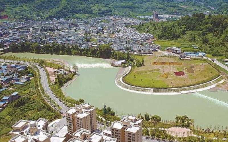 雅安市地形地貌怎么样