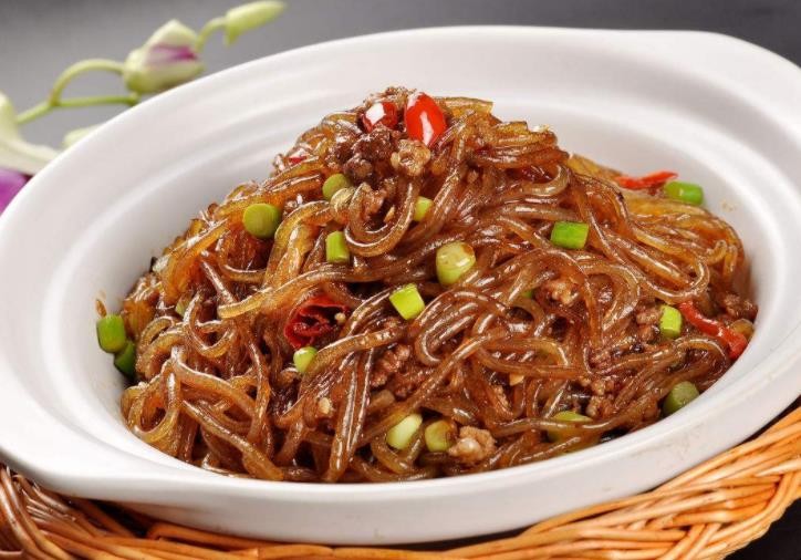 蚂蚁上树菜品起源是什么
