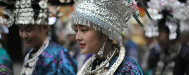 侗族服饰特点简介 侗族服饰特点介绍