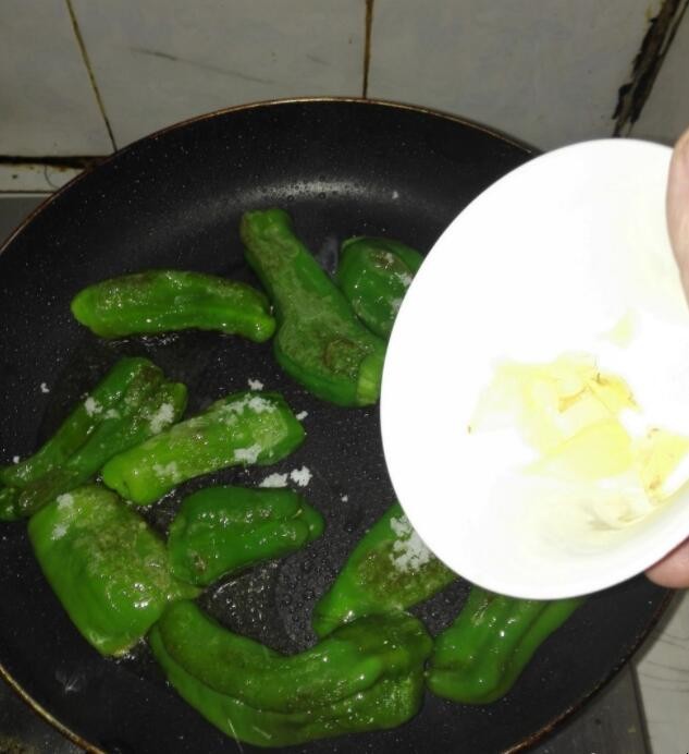 怎样做虎皮青椒