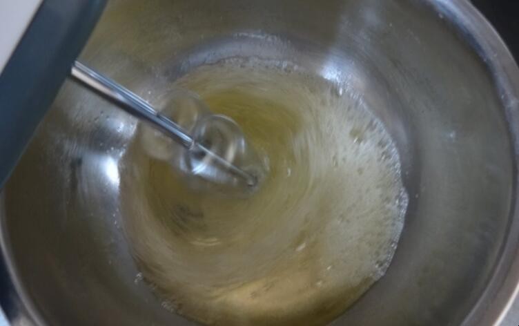 蛋清打不发怎么补救