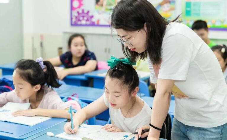 翘舌音有哪些字母