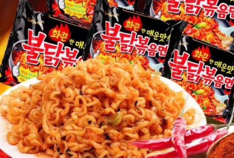 超辣火鸡面怎样吃
