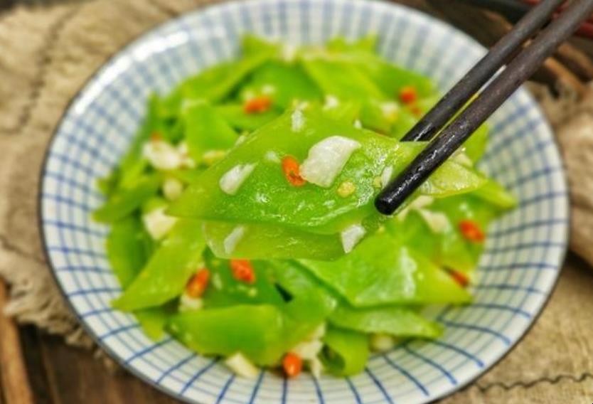 清炒莴笋