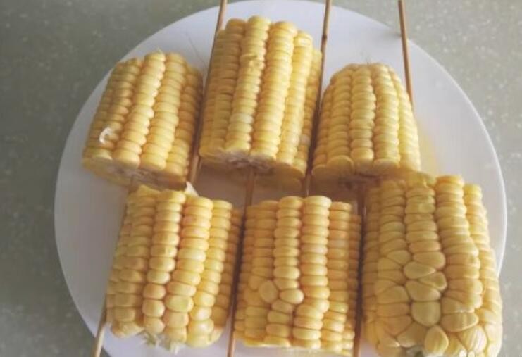烤箱烤玉米怎么烤