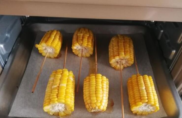 烤箱烤玉米怎么烤