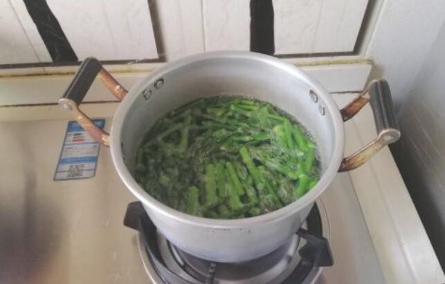 烧芦笋的流程是什么