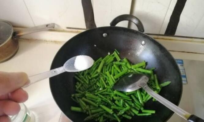 烧芦笋的流程是什么