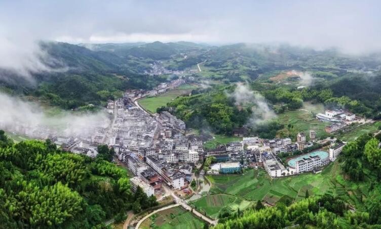 乡和镇哪个大