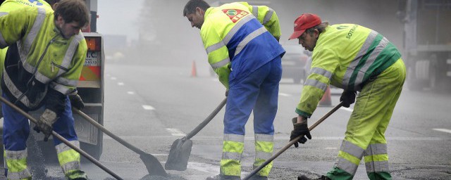 关于爱路护路的资料 有关爱路护路的资料